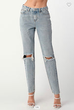 Distressed Mom Jean
